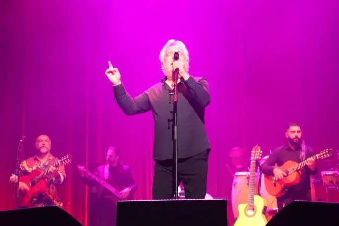 Gipsy Kings & Nicolas Reyes